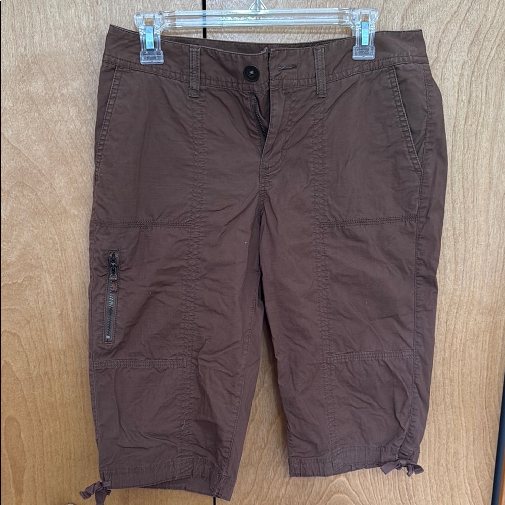 Women’s Brown Capris